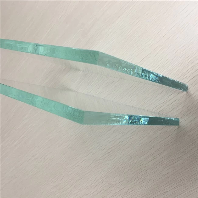 China 10mm ultra clear glass price,10mm low iron glass factory in China,10mm high transparency extra clear glass