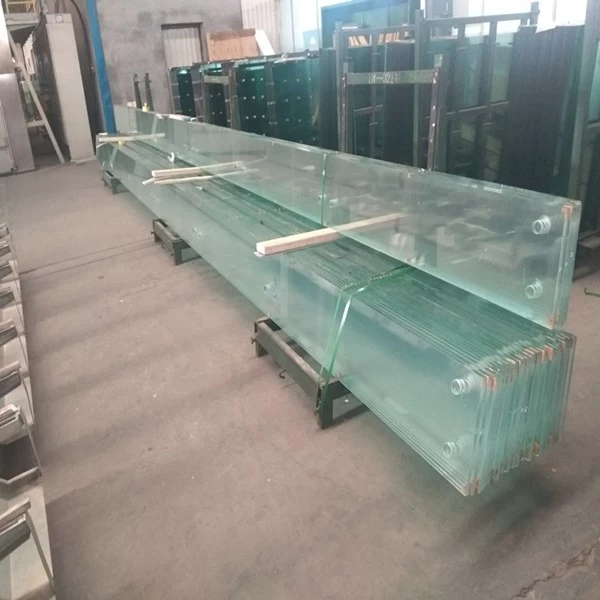 Large size tempered and laminated facade curtain wall glass fins supplier