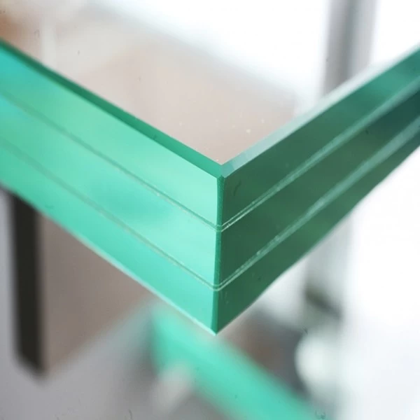 Manufacture multilayer laminated safety glass cut to size