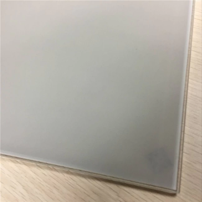 ceramic frit tempered glass manufacturer,China translucent white silkscreen glass price,ultra clear screen printing glass supplier
