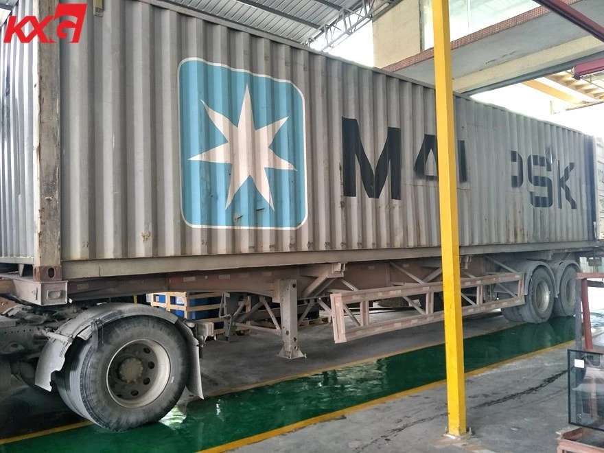 KXG loads tempered insulated glass to Nigeria