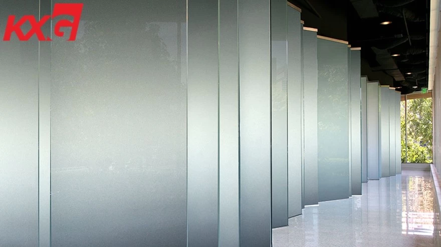 Smart glass wall