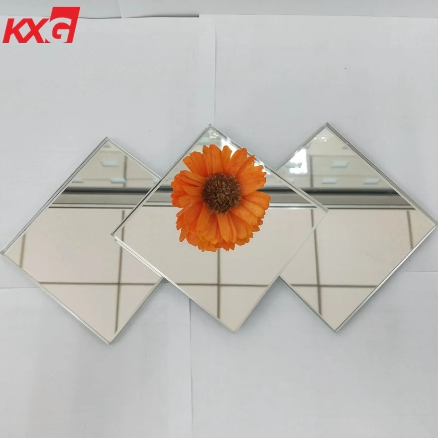 44.3 Patterned Laminated Glass Mirrors China Factory