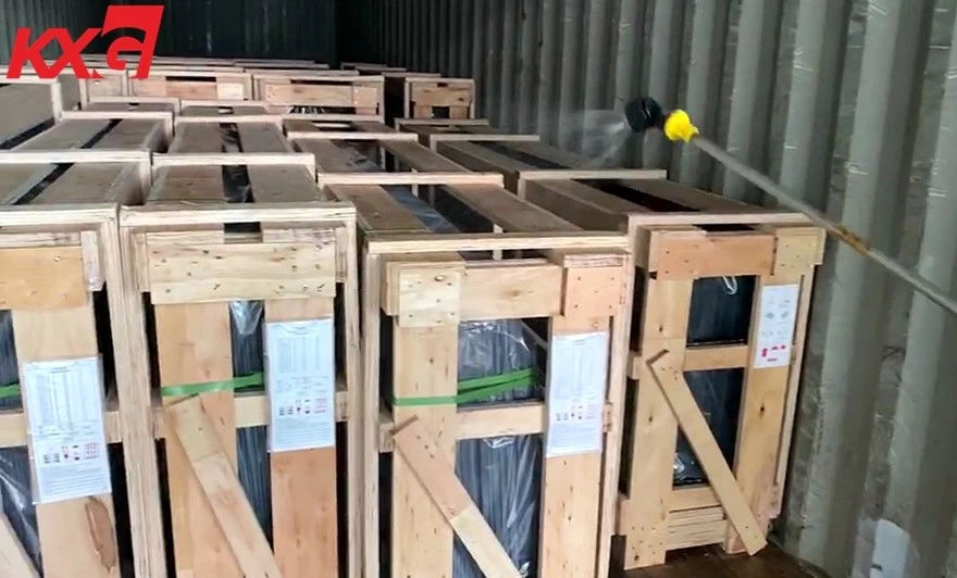 KXG loading glass to Malaysia