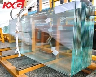 The difference between low iron glass and ordinary glass