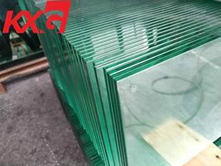 What are the advantages and disadvantages of tempered glass?