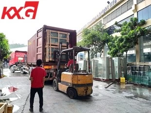 KXG exports clear tempered glass to Israel
