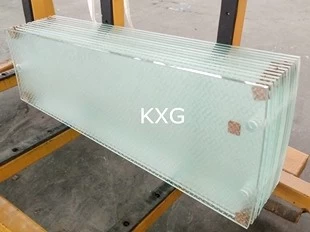 KXG unique new product--Low iron ultra clear anti-slip glass stair treads
