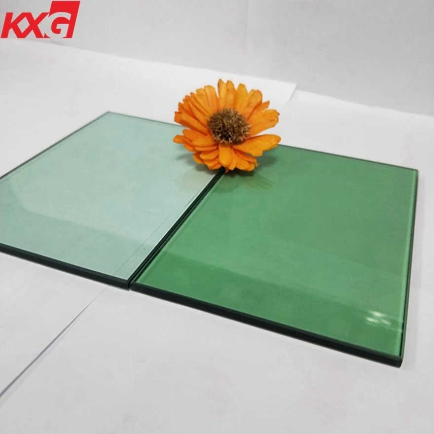porcelana La fábrica de China 8 mm teñió el vidrio moderado decorativo de la seguridad del color verde fabricante