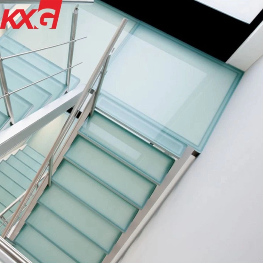 China Ultra clear toughened glass balustrade fence staircase 11.52mm 13.52mm PVB SGP laminated glass manufacturer