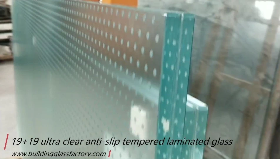 Ultra clear anti-slip tempered laminated glass