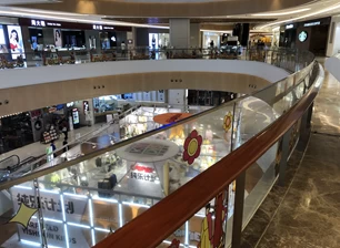 Shopping mall guardrail laminated glass.