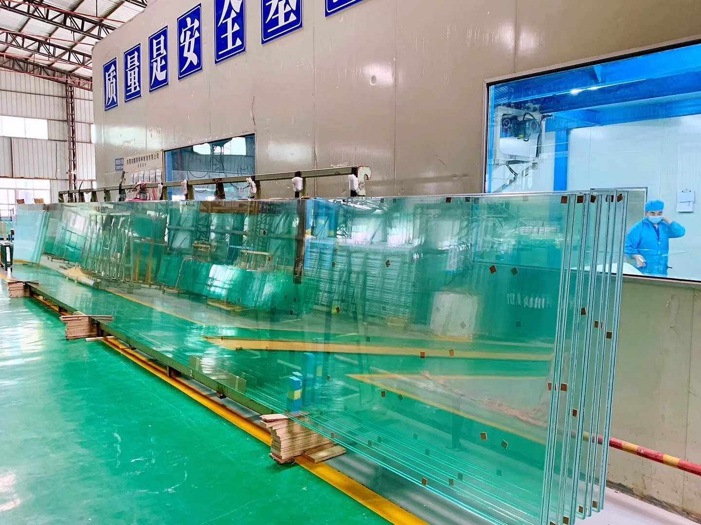 15mm+15mm low iron laminated glass, 15+15 ESG VSG extra clear, super white tempered laminated glass,15+15mm low iron ESG VSG, 15+15 Starphire laminated glass, jumbo size glass