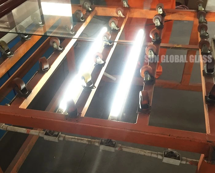 glass inspection equipment