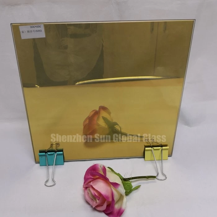 China 6 mm Gold reflektierendes gehärtetes Glas u-Zange, wärmekontrolliertes gehärtetes reflektierendes Glas, reflektierende gehärtete Glasscheibe in China. Hersteller