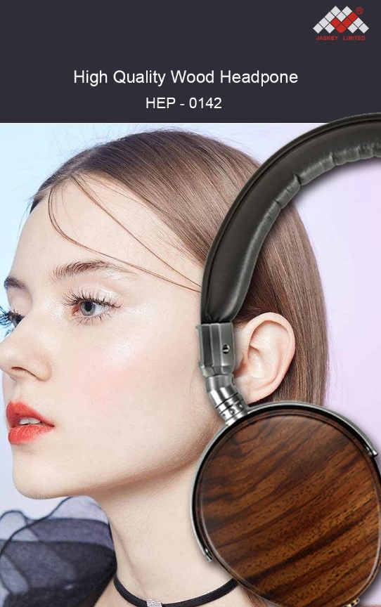 Noise cancelling headphones