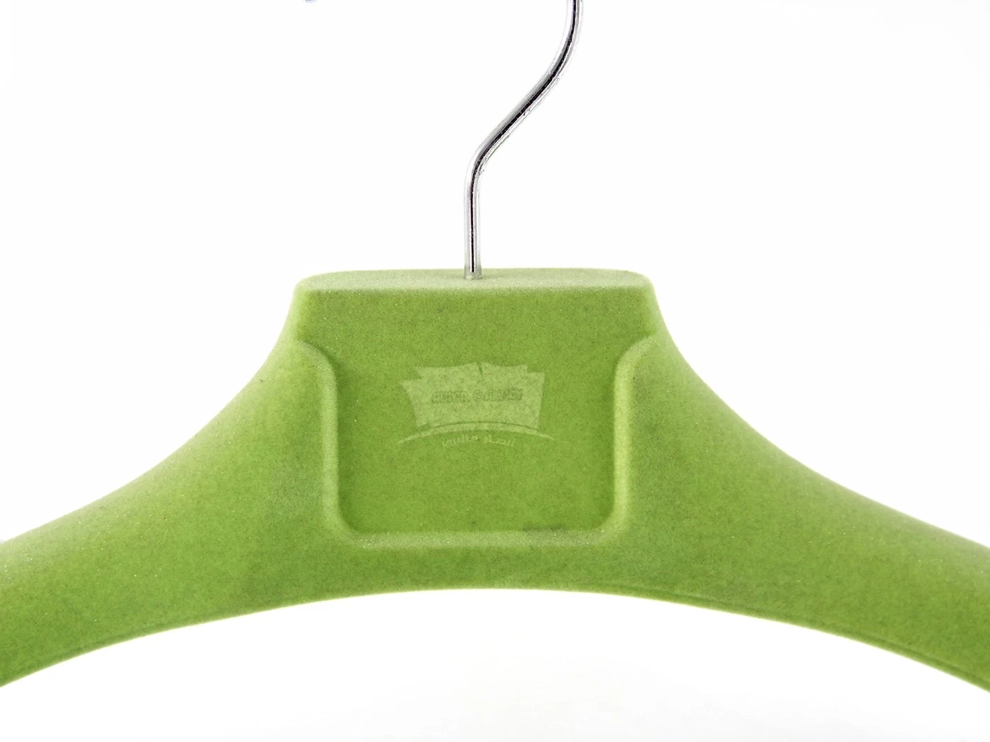 Percha de terciopelo verde personalizar logotipo percha de terciopelo de  plástico para la marca