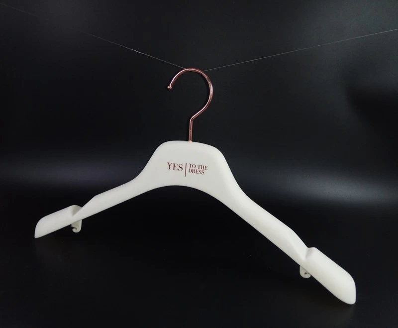 Velvet Coat Hangers Flocking Coat Hanger With Clip - Temu