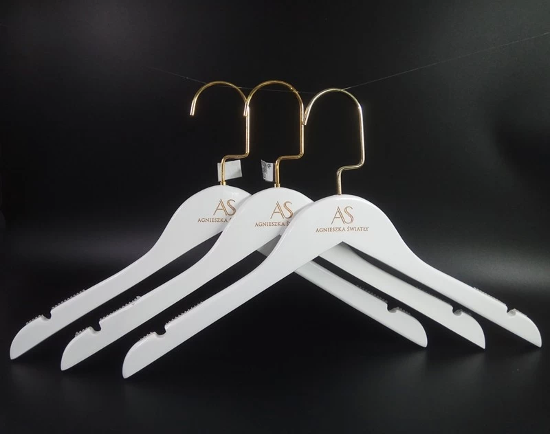 Hanger low price, quality is really good?