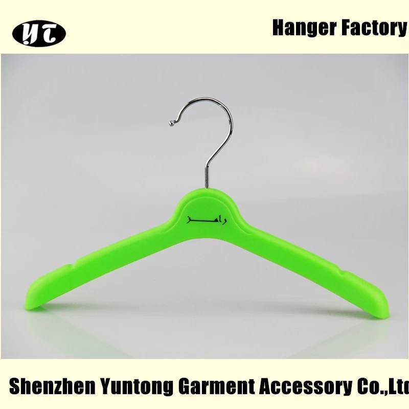 China KTP-005 Online wholesale kids plastic hangers plastic cute kinds hanger sale manufacturer