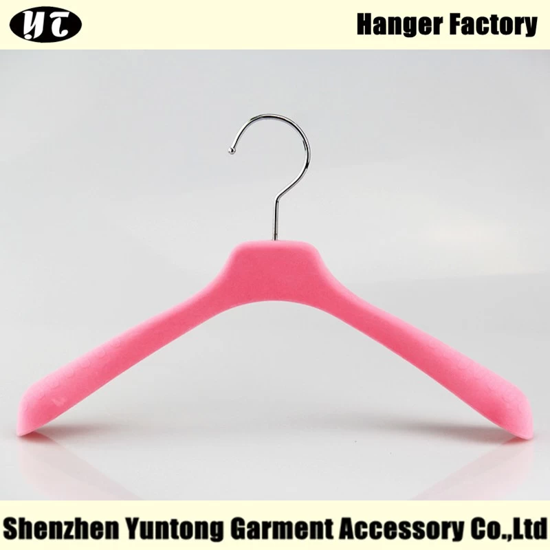 China KTV-001 hot sale custom velvet kids hanger pink manufacturer