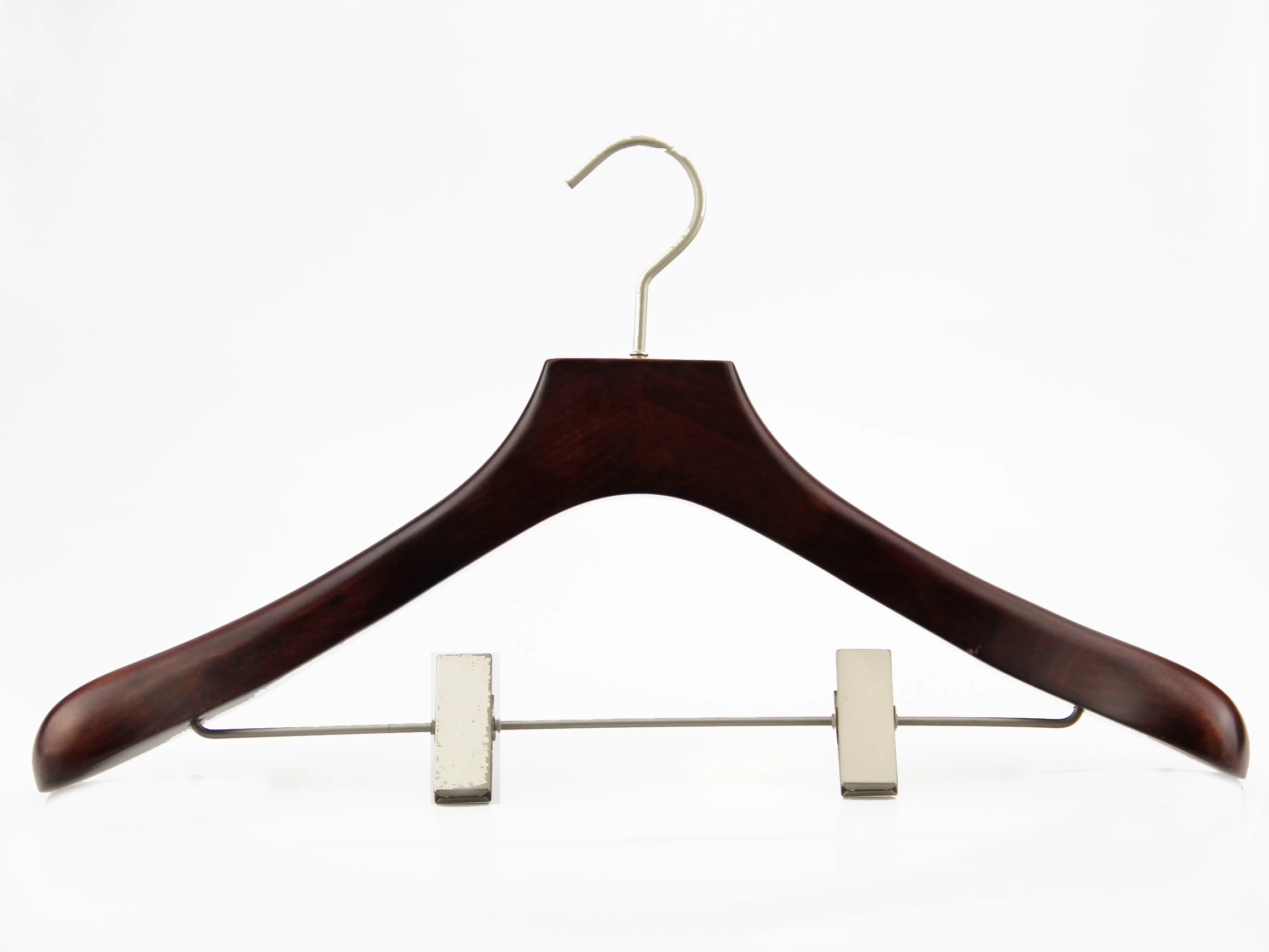 China MSW-012 factory custom brand logo men suit wooden hanger with pant clips manufacturer