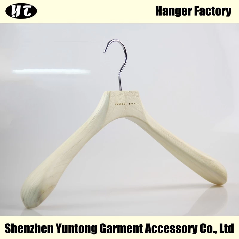 China MTW-007 pine wood coat hanger natural wooden clothes top hanger manufacturer