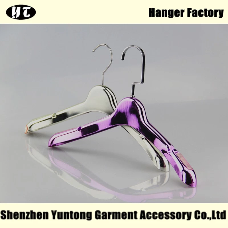 China WTE-004 custom color high quality electronic plated hanger for women manufacturer