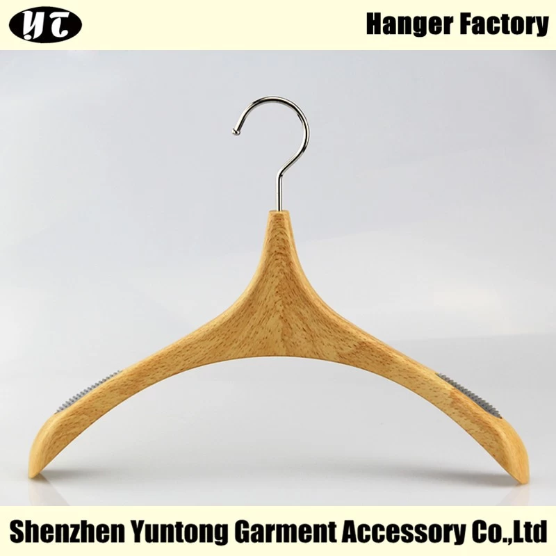 China WTP-003 imitation wood grain plastic cloth hanger for women manufacturer