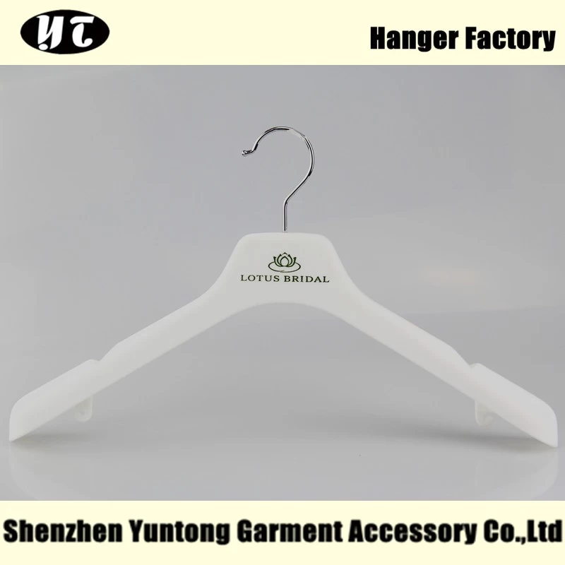 China WTV-004 witte fluwelen gevlekte tophanger antislip fluwelen hanger voor trouwjurk fabrikant