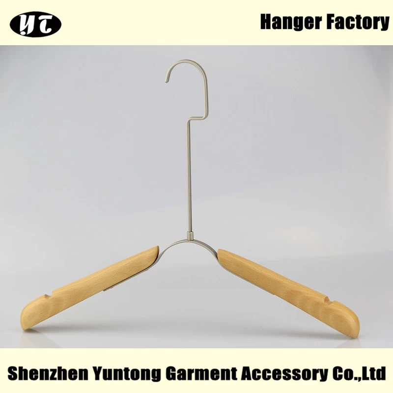 China WTW-004 Fashion wood cloth hanger for display clothes manufacturer