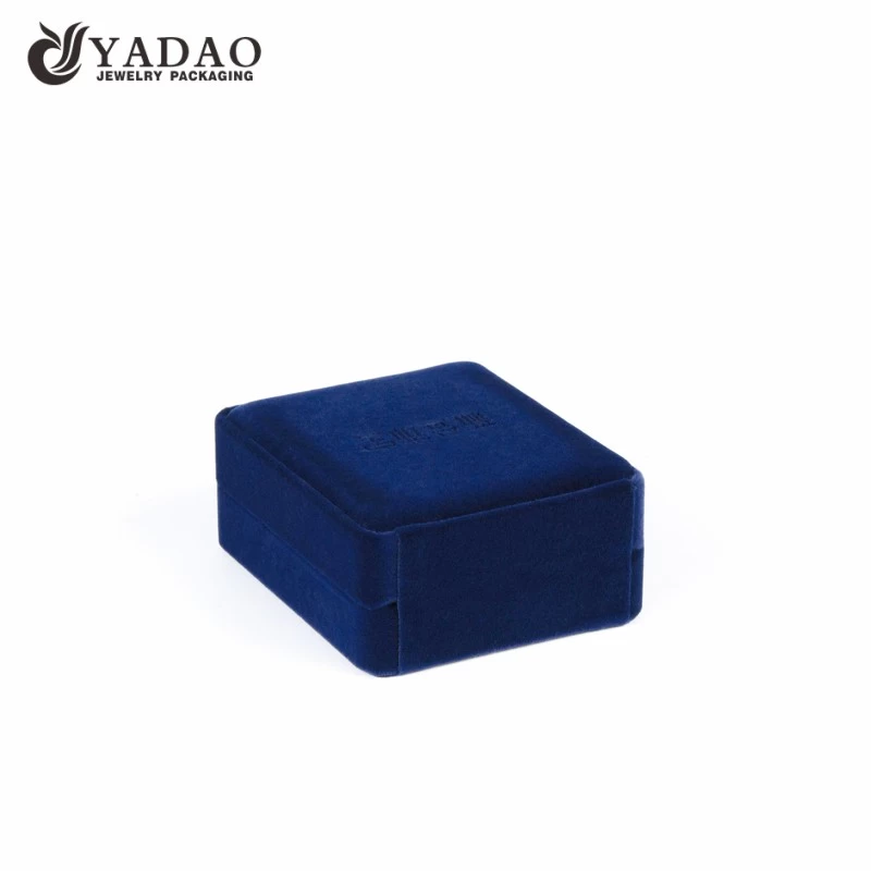 velvet pendant box blue