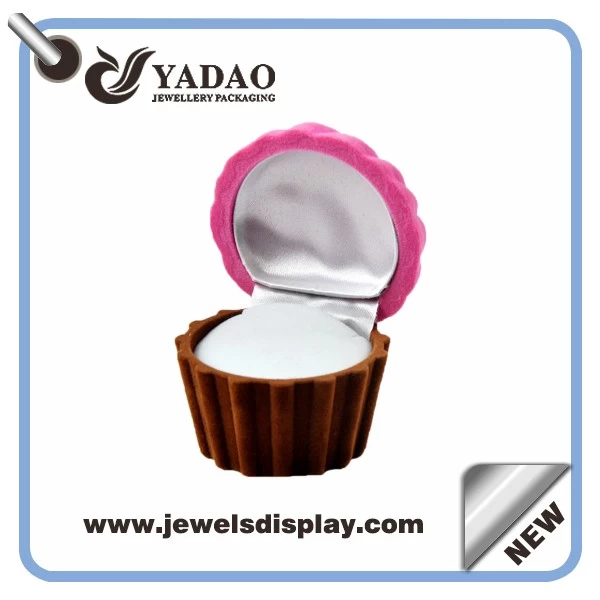 2015 Newest pink and coffee velvet jewelry RING DISPLAY BOXES for woman from China manufacturer