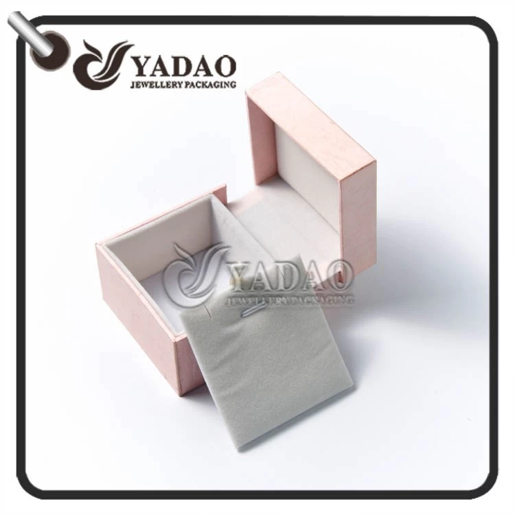 2017 New Series-Customized plastic pendant box with slide paddings for necklace.