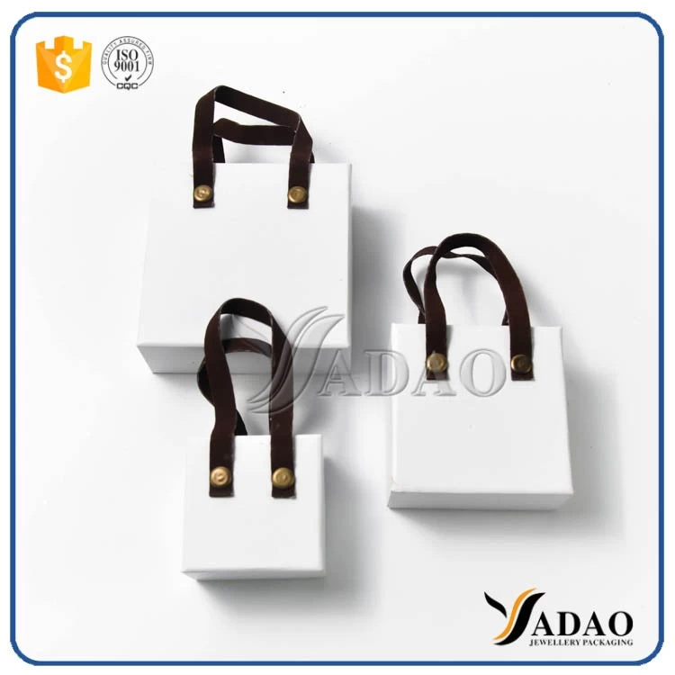 2017 wholesale high quality handmade high end paper box with convenient hand bags shape for ring/bracelet/necklace/bangle/earring packaging