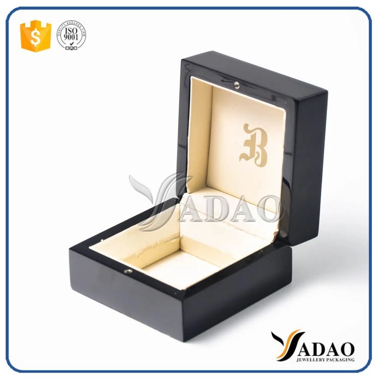 China supplier Customize design OEM/ODM factory price wholesale free logo matt shiny jewelry black chain/watch/necklace box