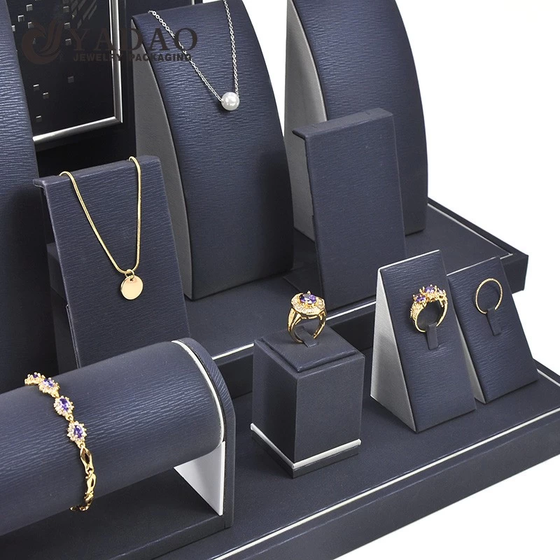 Chinese Manufacturer Custom Design Pu Leather Metal Sticker Jewelry Display Sets Jewelry Showcase