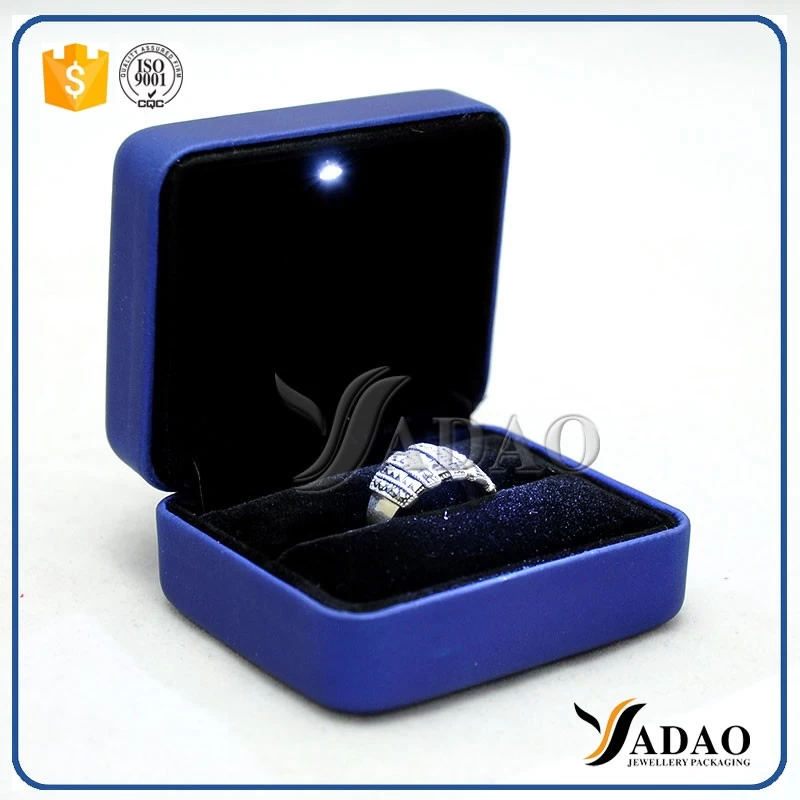 Chinese handmade pu leather cover LED light jewelry box metal ring box with LED in