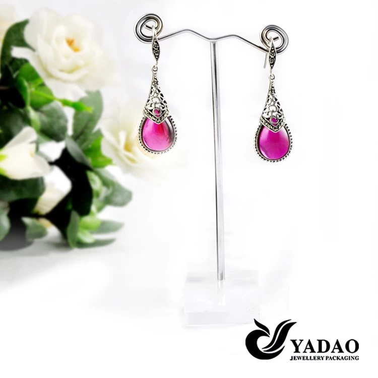 Chinese jewelry display manufacturer of Good quality acrylic and metal earring display stand and mannequins with Competive Price store jewelry display  with customized logo and size