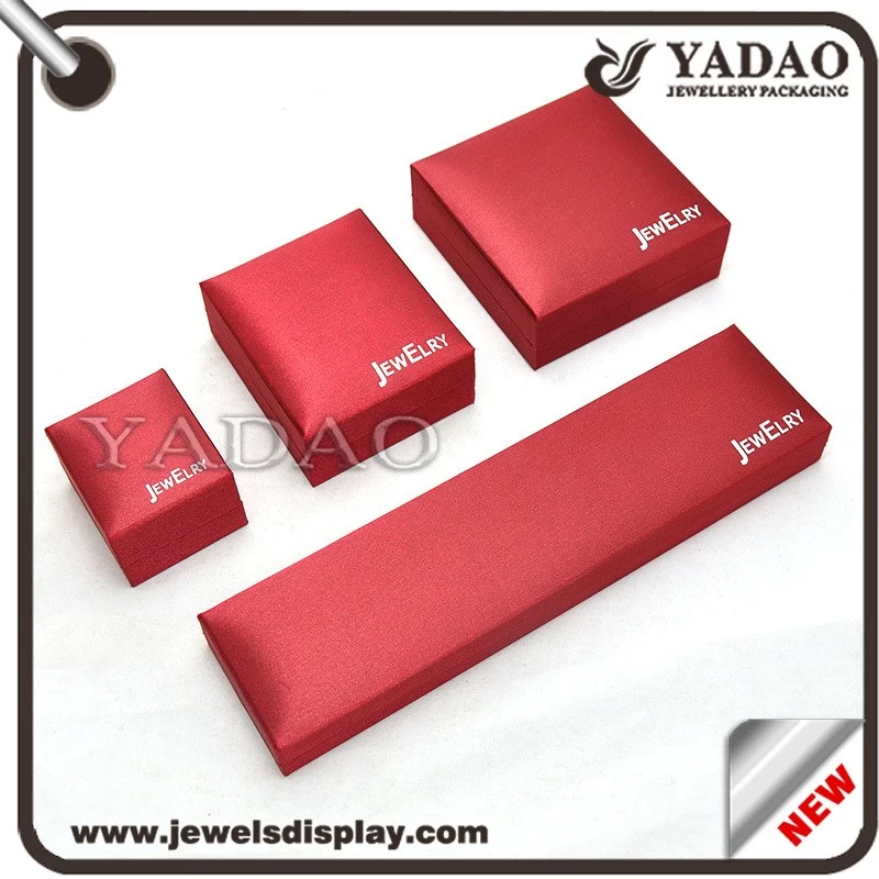 Chinese style red leatherette smoothy surface jewelry plastic box manufacture