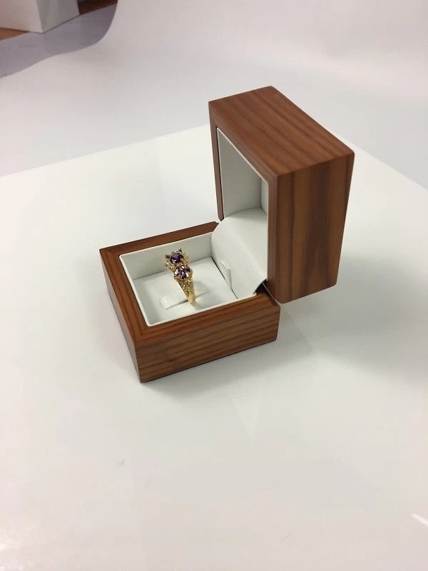 Customzd solid wood pu leather inner black logo jewelry ring packaging box