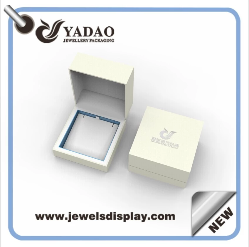 Elegant colored logo printed on top packaging jewerly pendant box