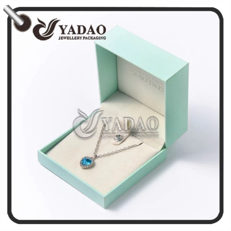 Fashionable mint plastic pendant box other colors such as pink and grey, etc. are also available.
