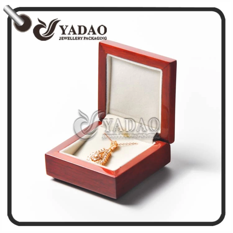 Handmade customized wooden necklace box luxury pendant package made by Yadao.