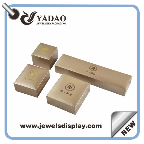 Handsome decent jewelry packing gift boxes watch box bangle box made by plastic with pu paper/pu leather