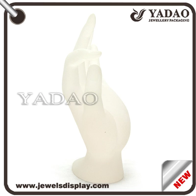 High quality China supplier acrylic ring display stand hand shape