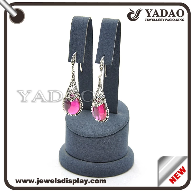High quality brown leather jewelry display stand for earring pendant jewelry store made in China