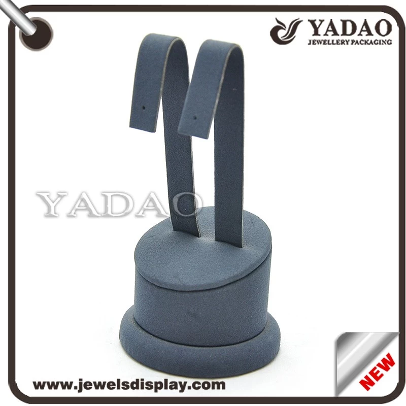 High quality brown leather jewelry display stand for earring pendant jewelry store made in China