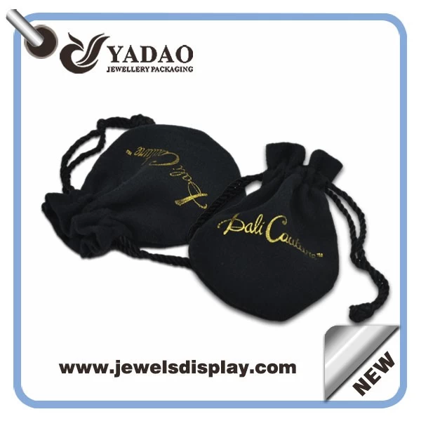 High quality fashion black velvet pouches bag with your logo made in China
