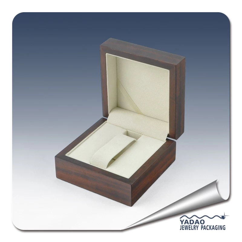 High quality wooden box 100*100*65mm wooden watch box with insert made in China